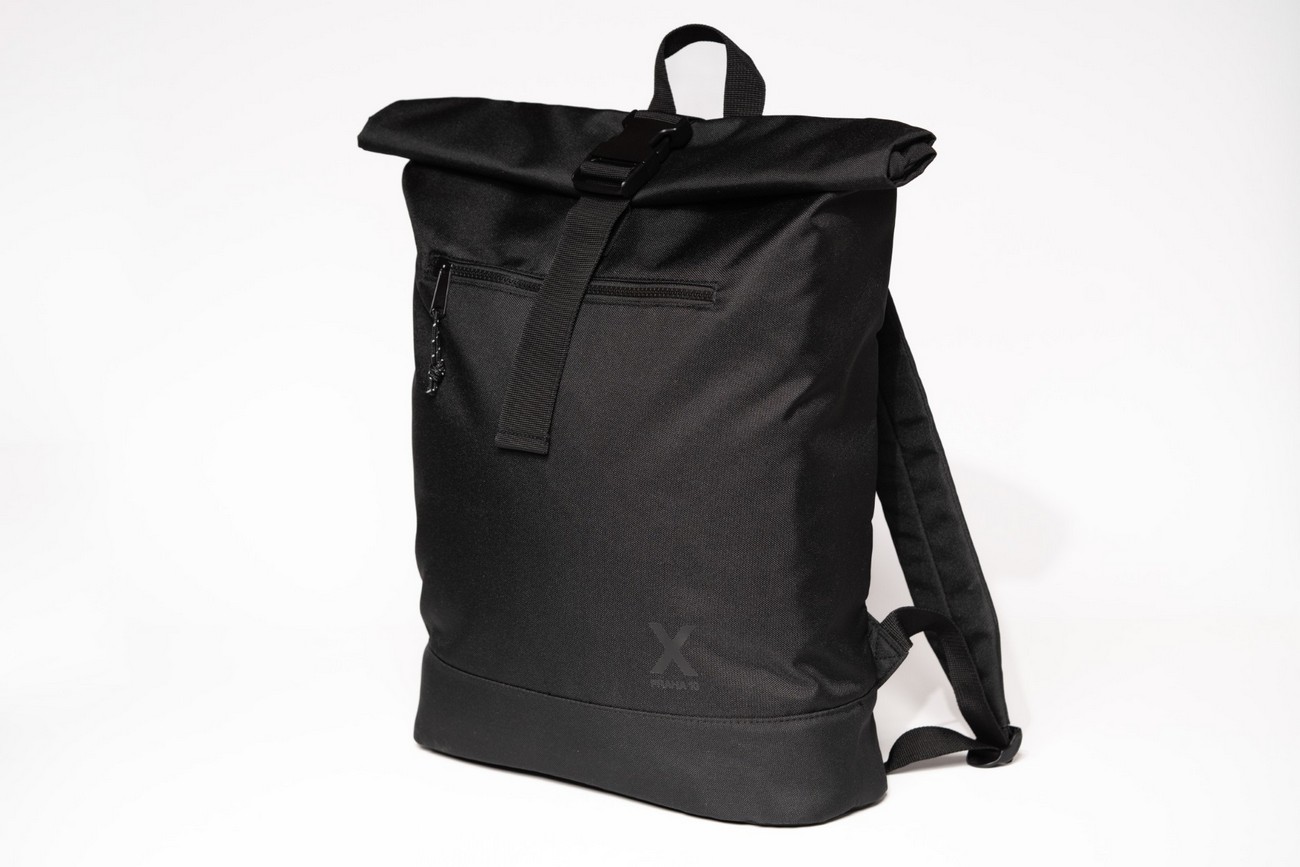 černý rolovací, černý potisk loga X Praha 10